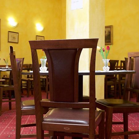 Hotel Buenos Aires Монтекатини Терме Екстериор снимка