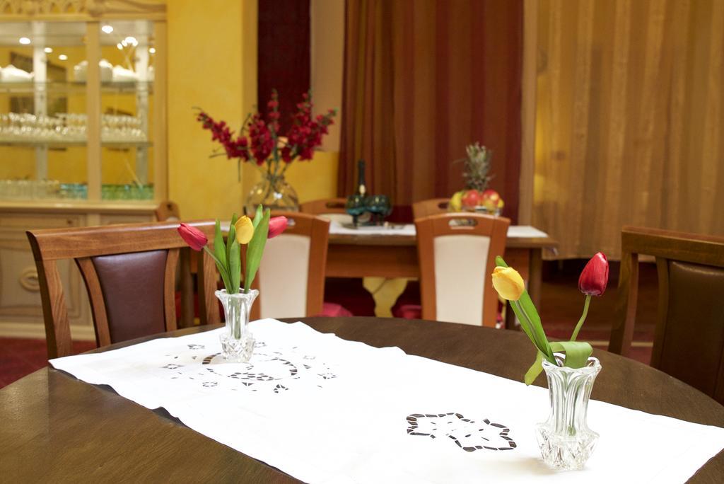 Hotel Buenos Aires Монтекатини Терме Екстериор снимка