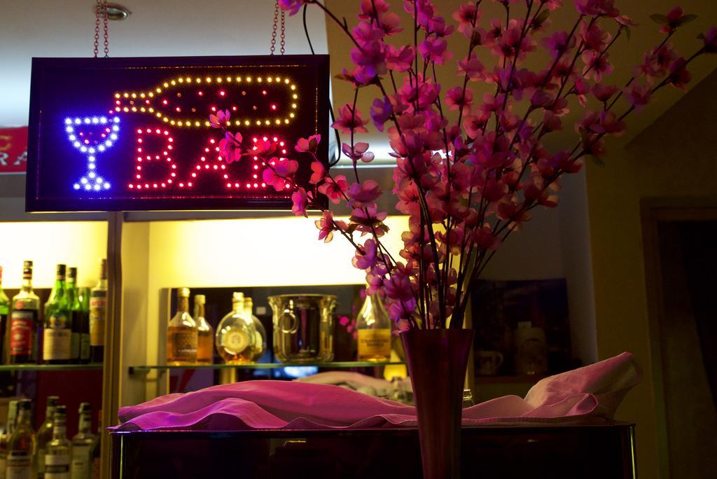 Hotel Buenos Aires Монтекатини Терме Екстериор снимка
